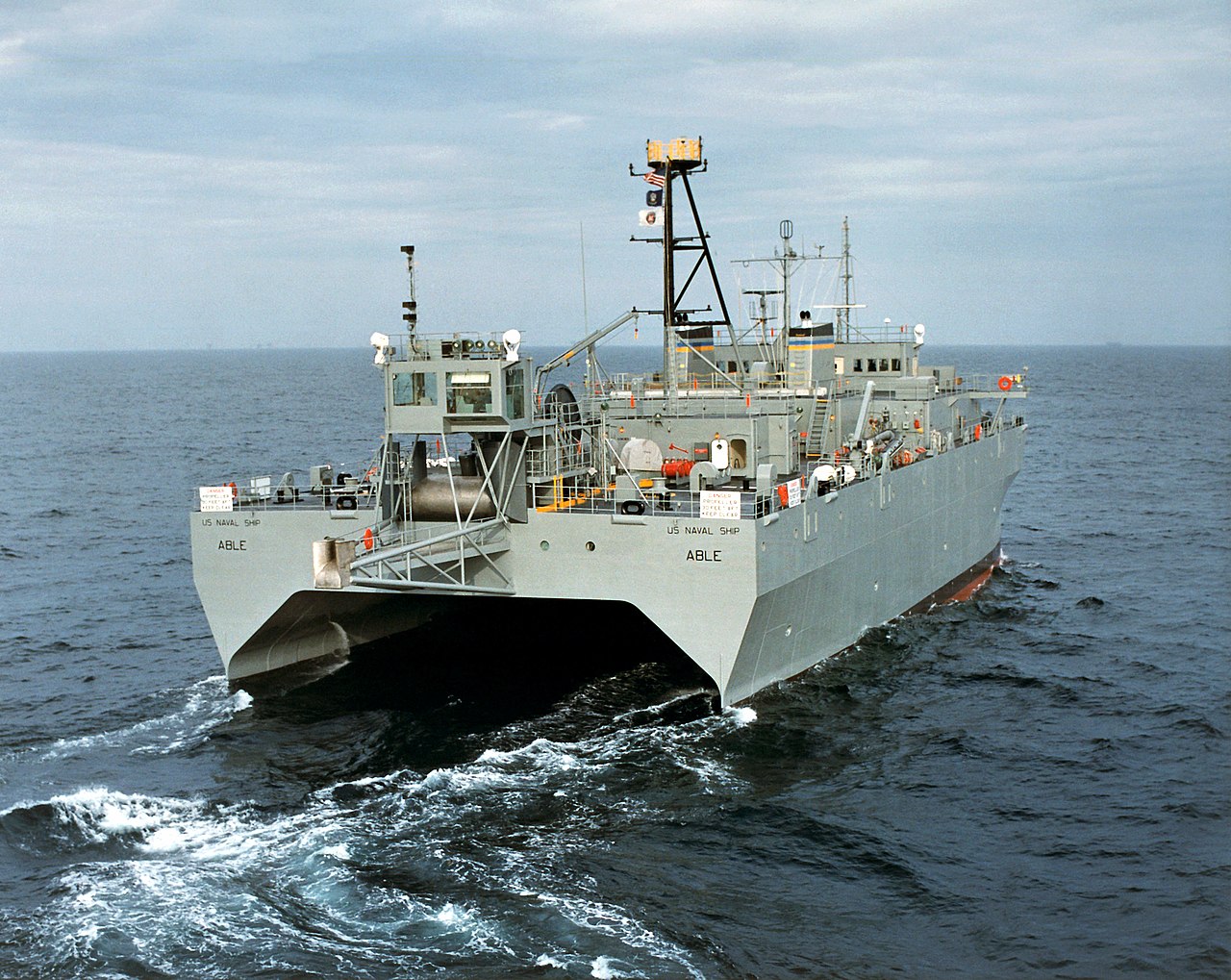 USNS_Able_(T-AGOS-20)_aft_SURTASS_equipment